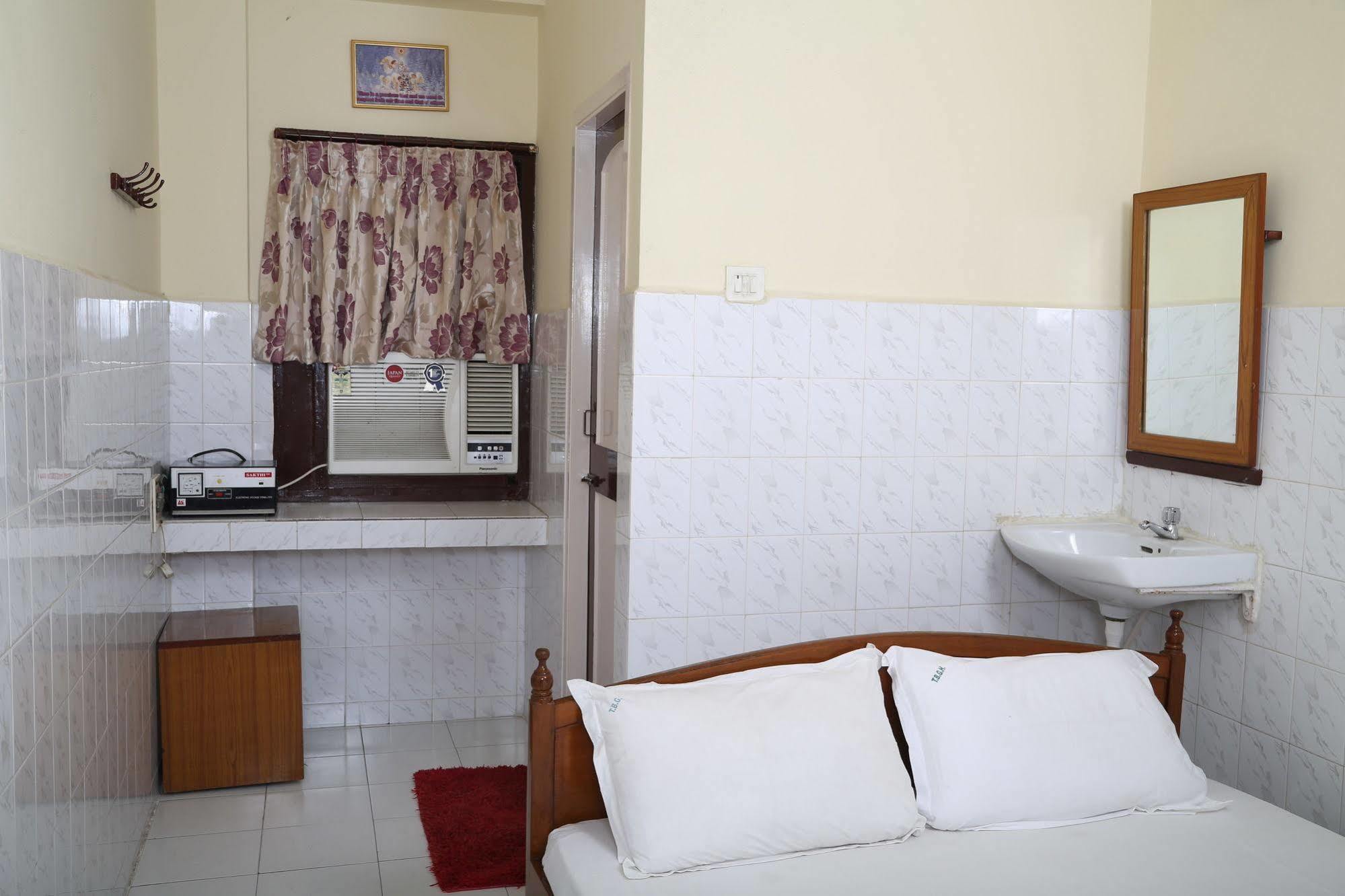 Thangam Balaji Guest House Chennai Exterior foto