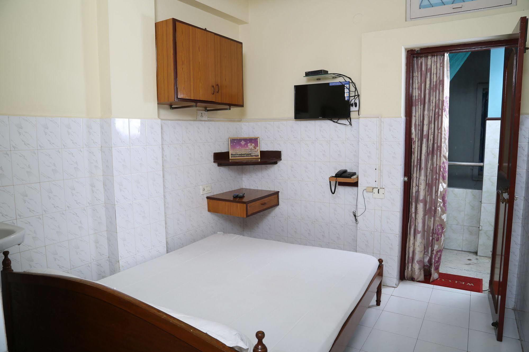 Thangam Balaji Guest House Chennai Exterior foto