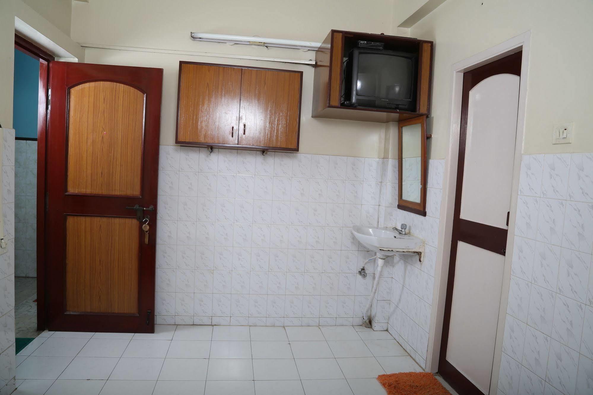Thangam Balaji Guest House Chennai Exterior foto